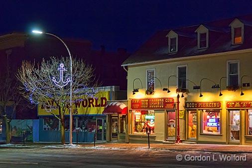 Anchor Streetlight_06376-8.jpg - Photographed at Smiths Falls, Ontario, Canada.